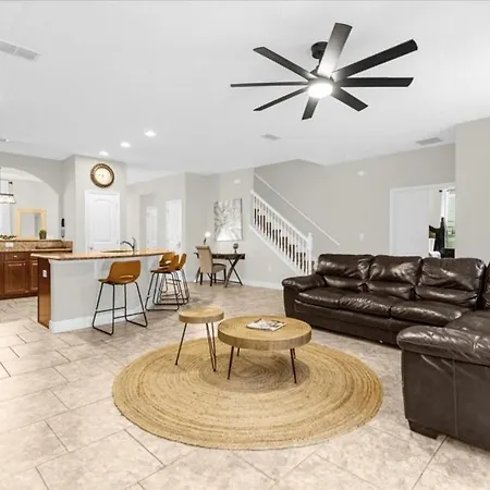 6 Bedrooms - 5,5 Bathrooms - Solterra 4193 Od